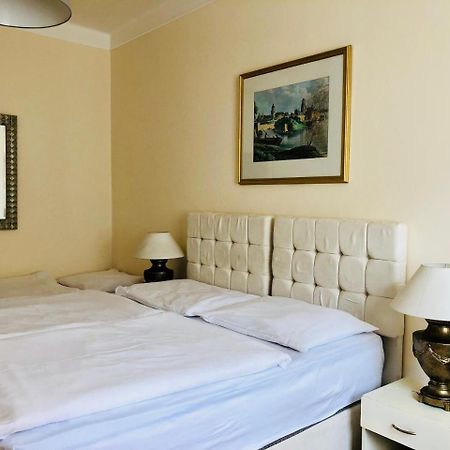 Hotel Mira Inn Prag Dış mekan fotoğraf