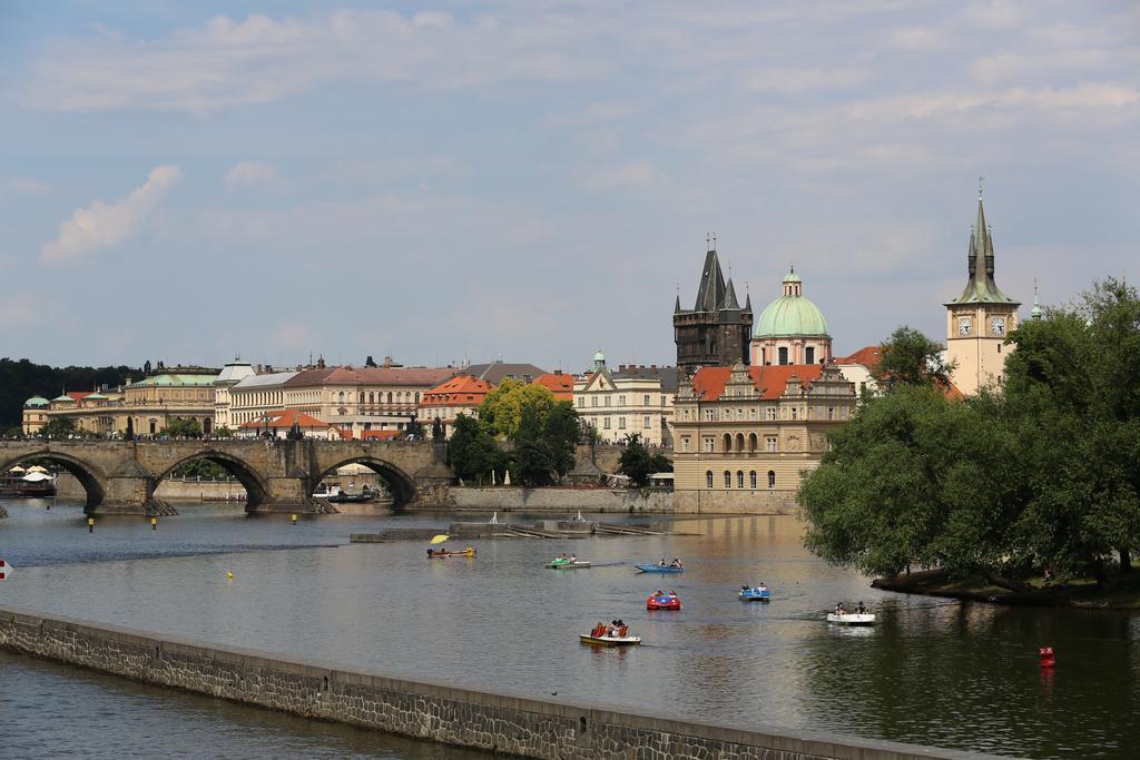 Hotel Mira Inn Prag Dış mekan fotoğraf