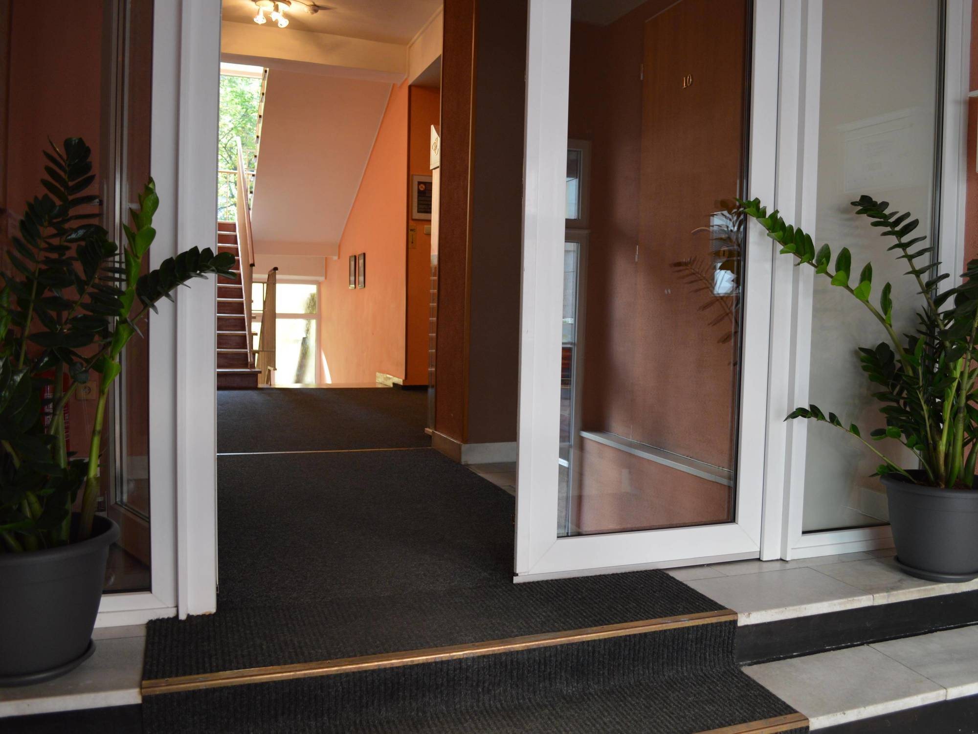 Hotel Mira Inn Prag Dış mekan fotoğraf