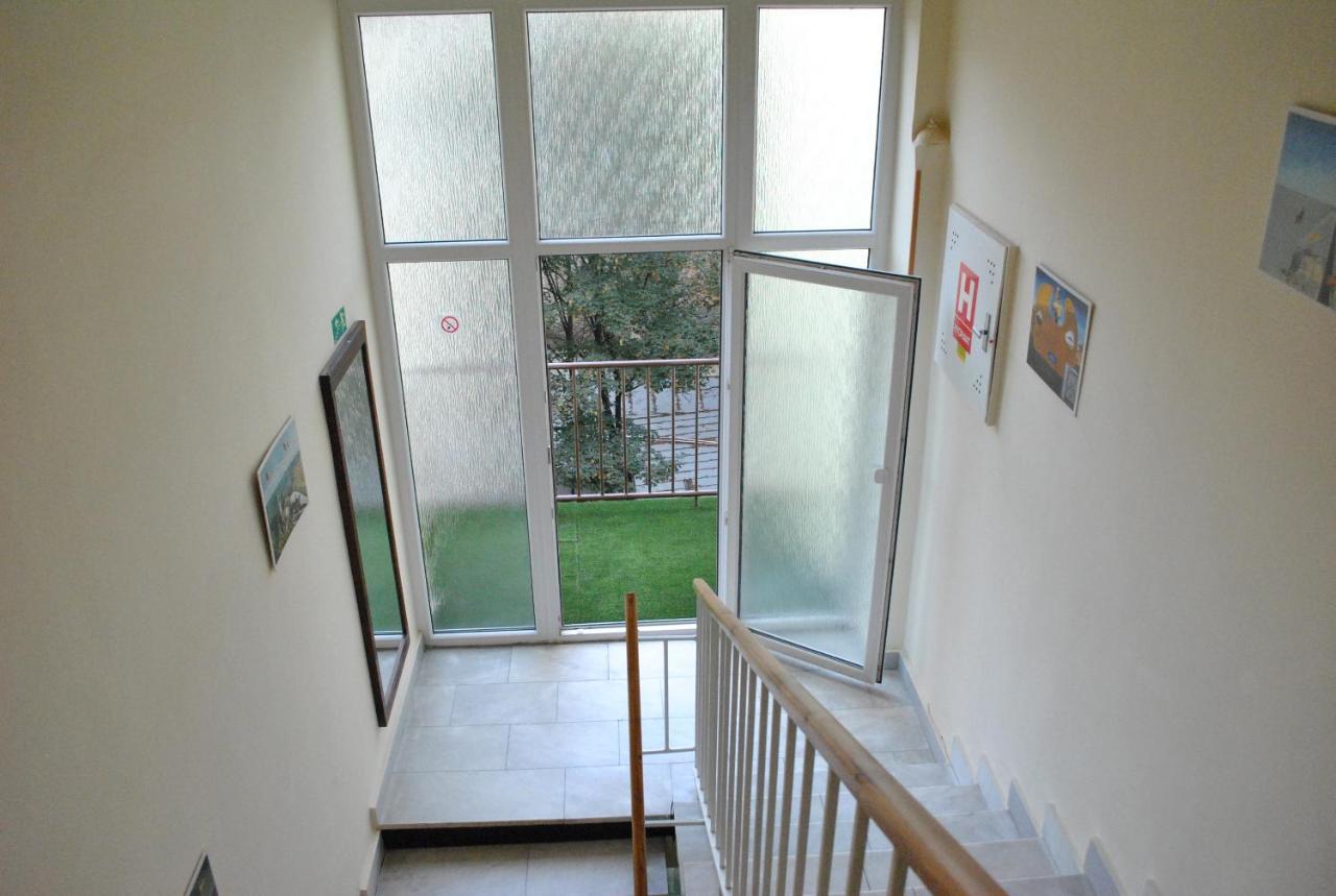 Hotel Mira Inn Prag Dış mekan fotoğraf