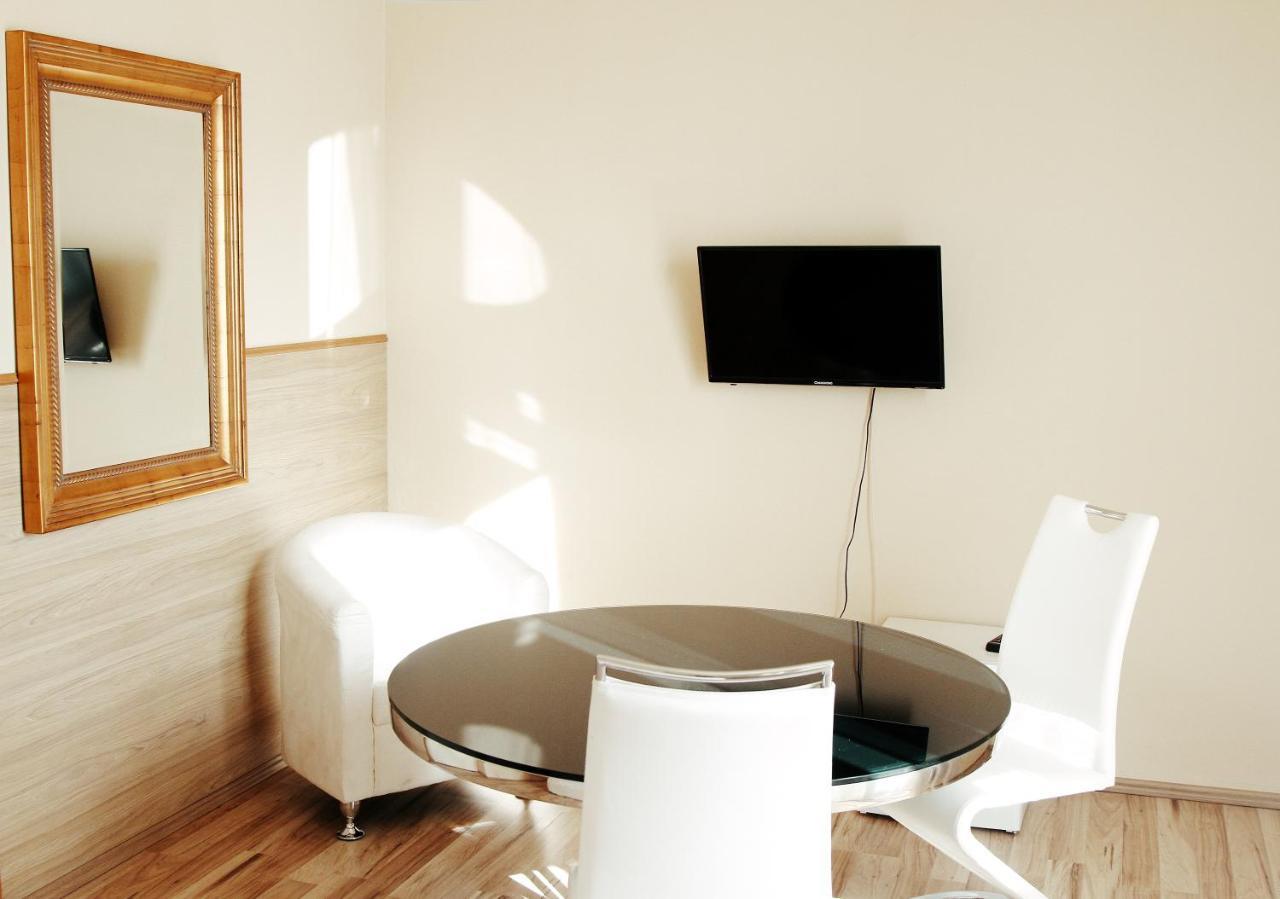 Hotel Mira Inn Prag Dış mekan fotoğraf